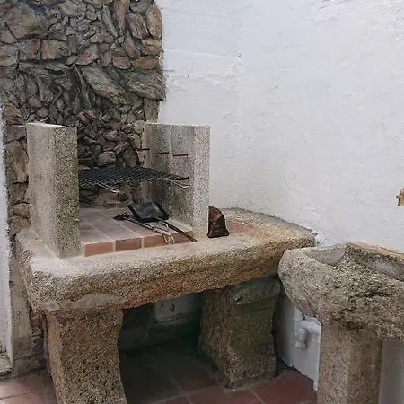 Holiday home O Piorno De Barbeito